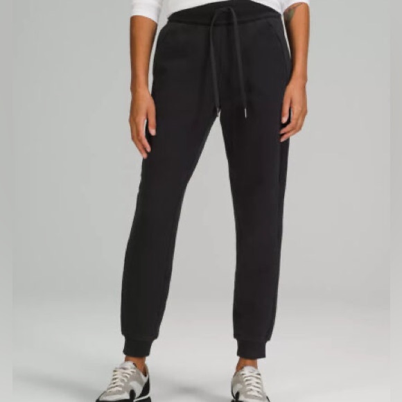 lululemon athletica Pants - LULULEMON Black Scuba Joggers Size 10